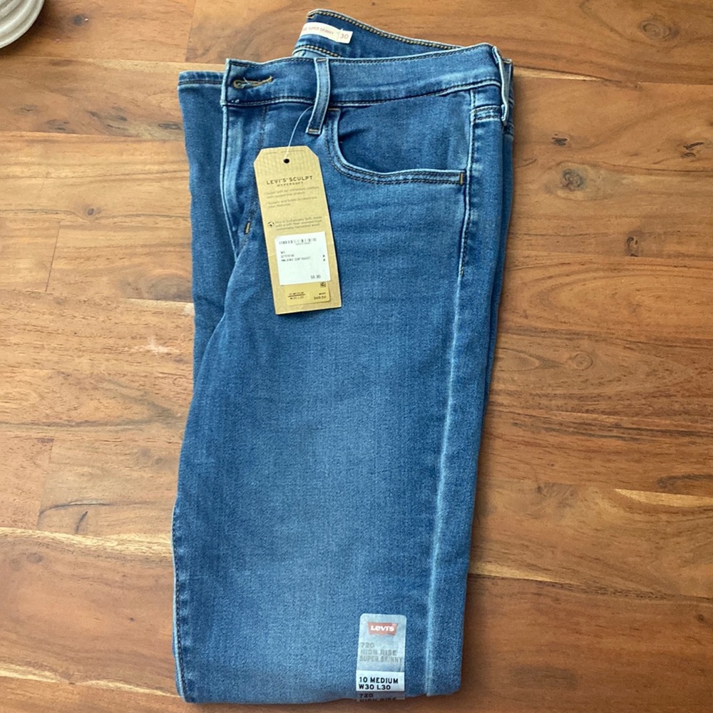 Levi’s 720 High Rise Super Skinny - W30 L30